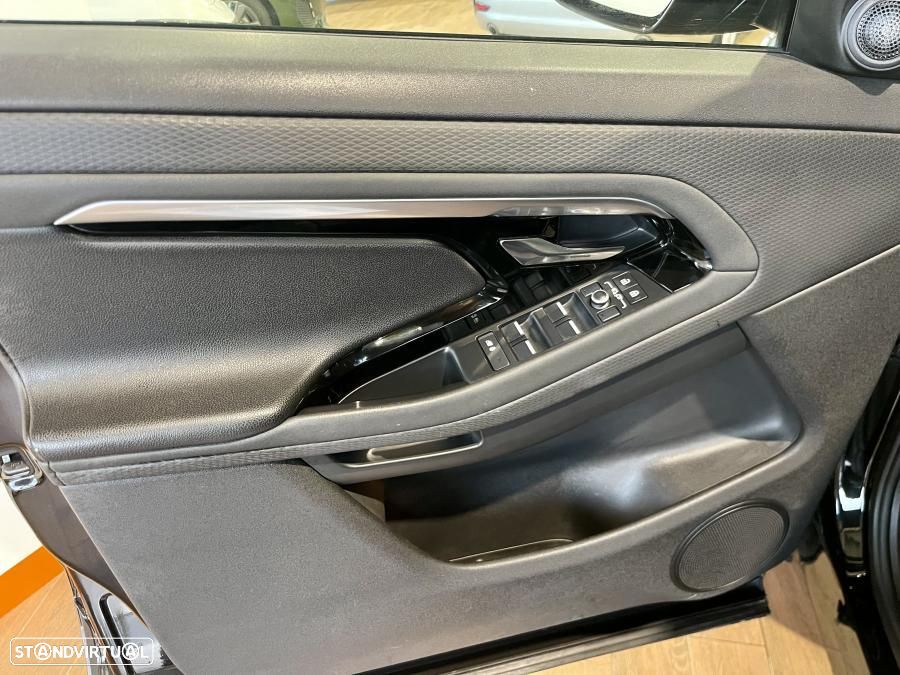 Land Rover Range Rover Evoque P300e R-Dynamic - 26