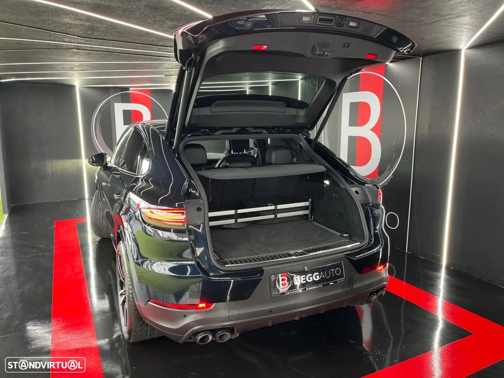 Porsche Cayenne Coupé E-Hybrid - 20
