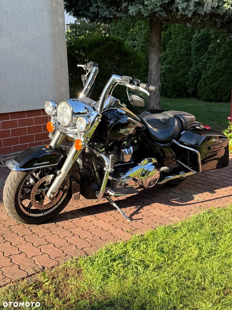 Harley-Davidson Touring Road King - 2
