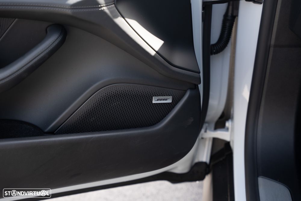 Porsche Taycan Bateria Performance Plus - 42