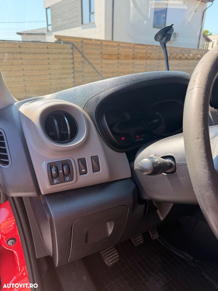 Renault Trafic - 11