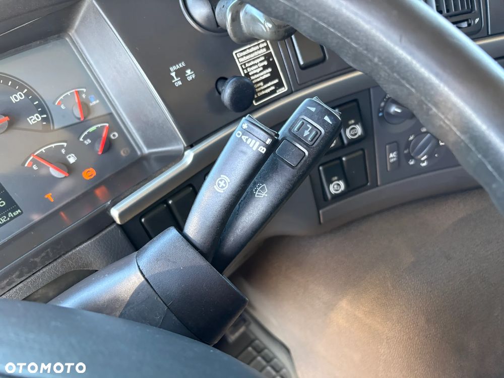 Volvo FM 8x2 / 445 tyś km / NIEMCY rama do zabudowy - 25