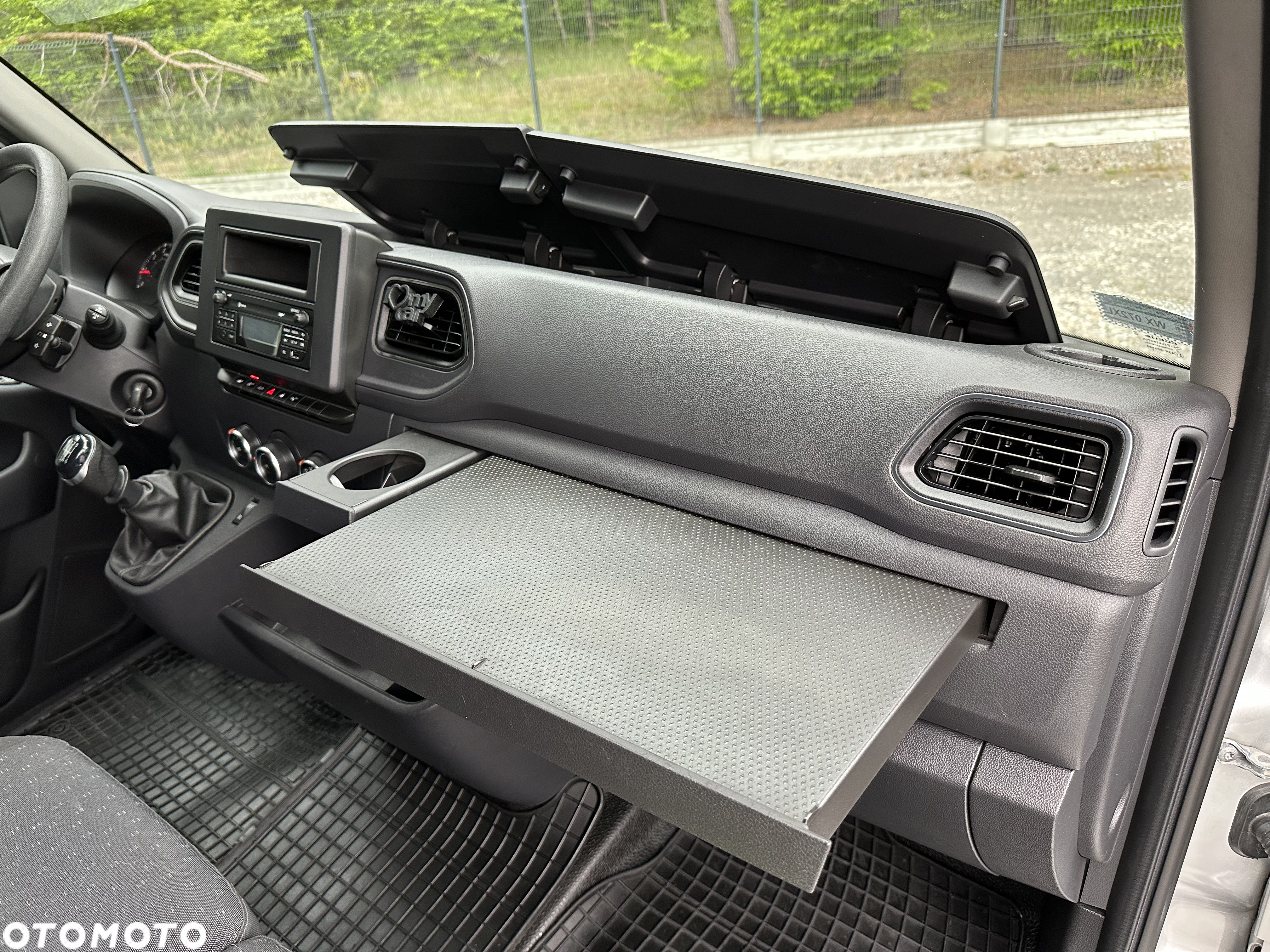 Renault Master L3H2 Chłodnia Carrier Xarios 350 / Zasilanie postojowe 230V / Bogata wersja wyposażenia / Lakier srebrny metalik / Salon PL / FV23% - 32