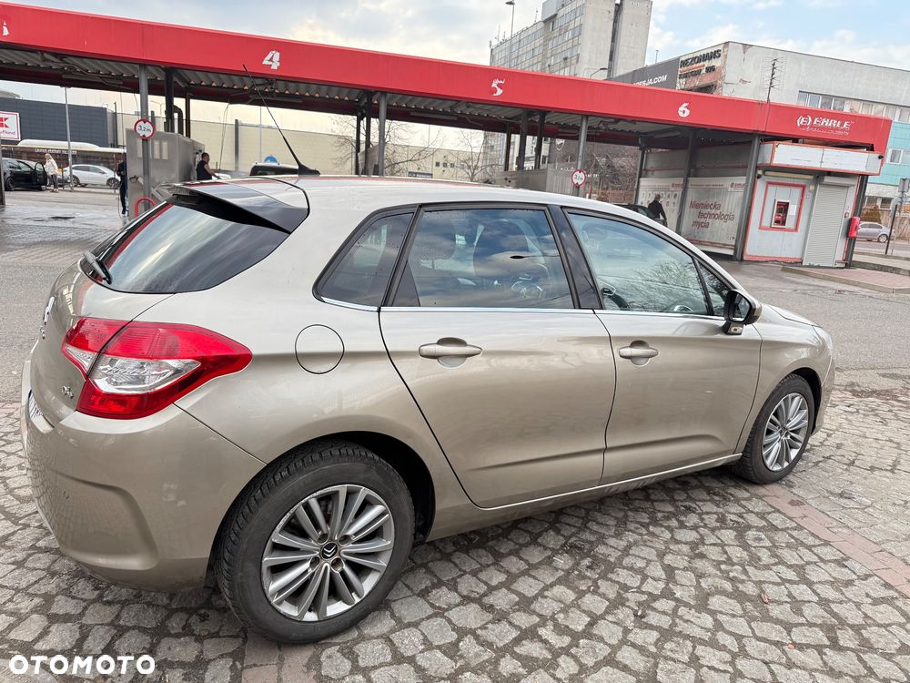 Citroën C4 - 4