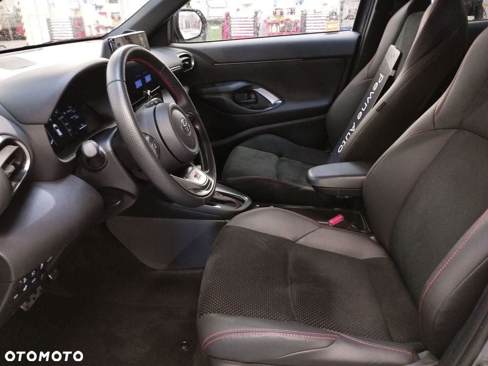 Toyota Yaris Cross Hybrid 1.5 GR Sport - 13
