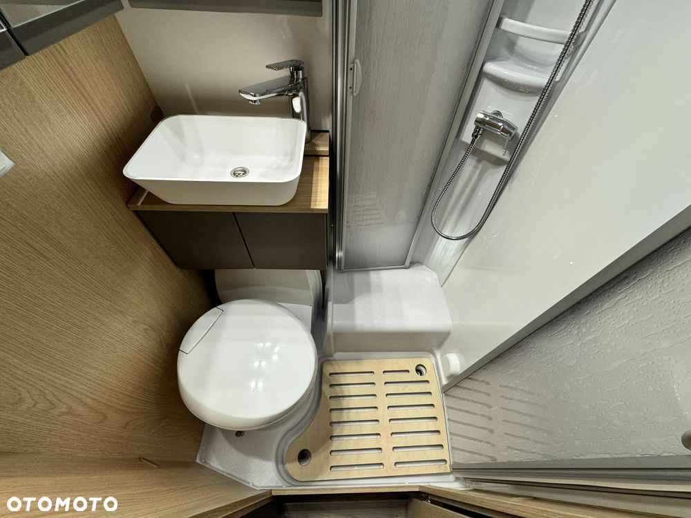 LMC Tourer Lift H664G - 4 osobowy, Używany, FV23%, Doposażony - 30