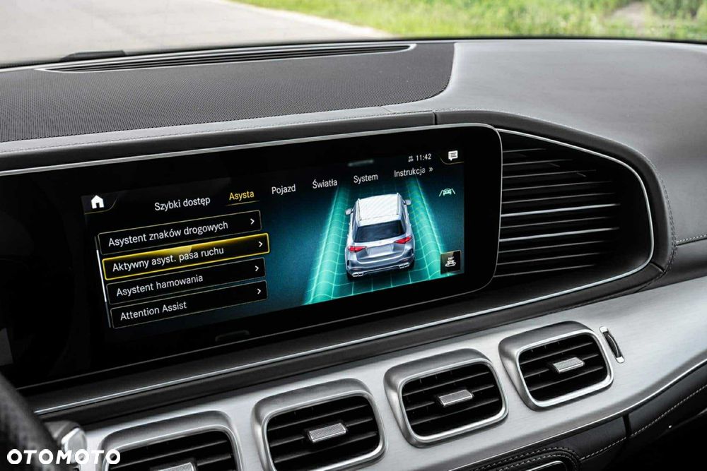 Mercedes-Benz GLE - 23