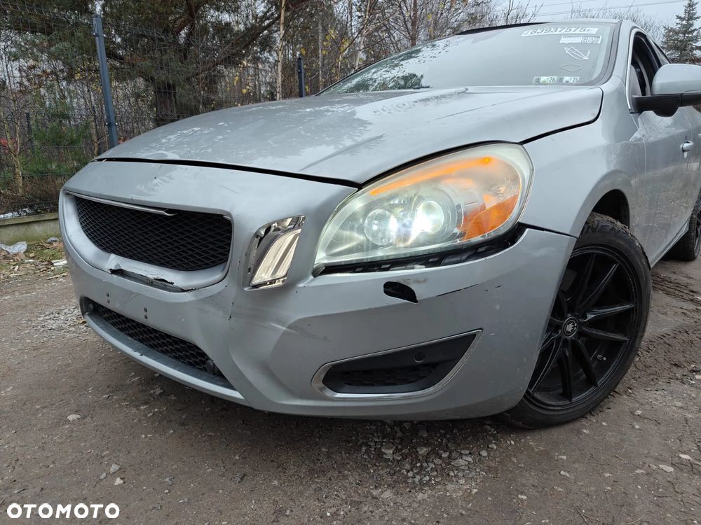 Volvo S60 T6 AWD Geartronic Momentum - 10