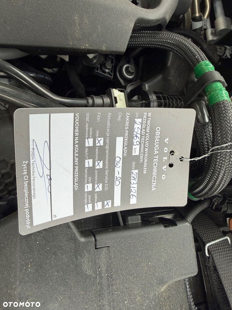 Volvo XC 40 B3 Plus Dark - 12