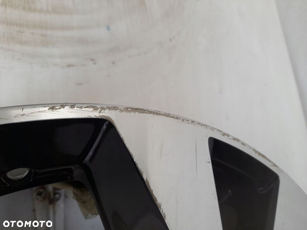 Felga aluminiowa Ford OE LJ8C-1007-B1A 7.0" x 19" 5x108 ET47,5 - 3