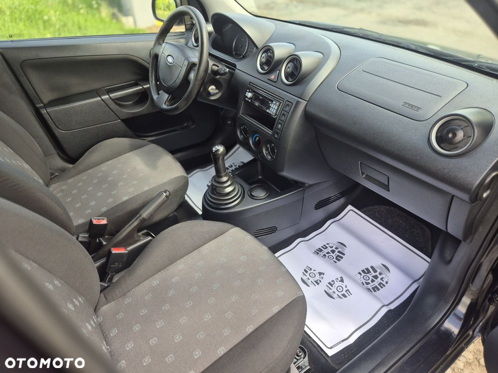 Ford Fiesta - 7