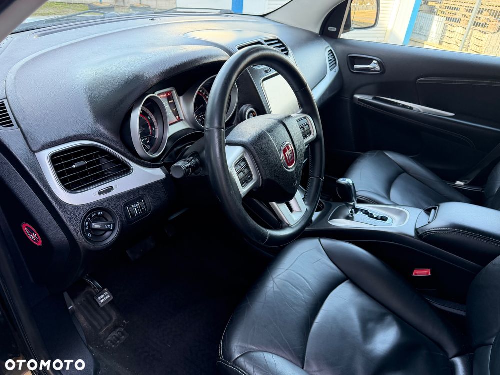 Fiat Freemont 2.0 Multijet Black Code AWD - 14