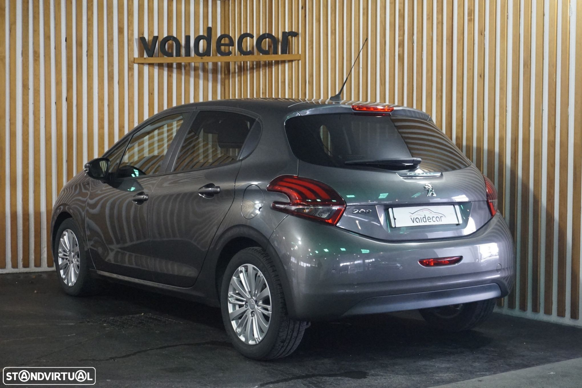 Peugeot 208 1.2 PureTech Signature - 2
