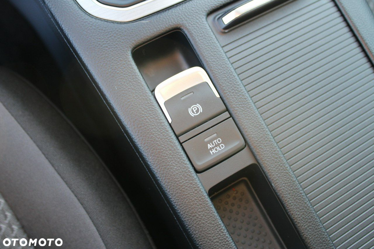 Volkswagen Passat - 23