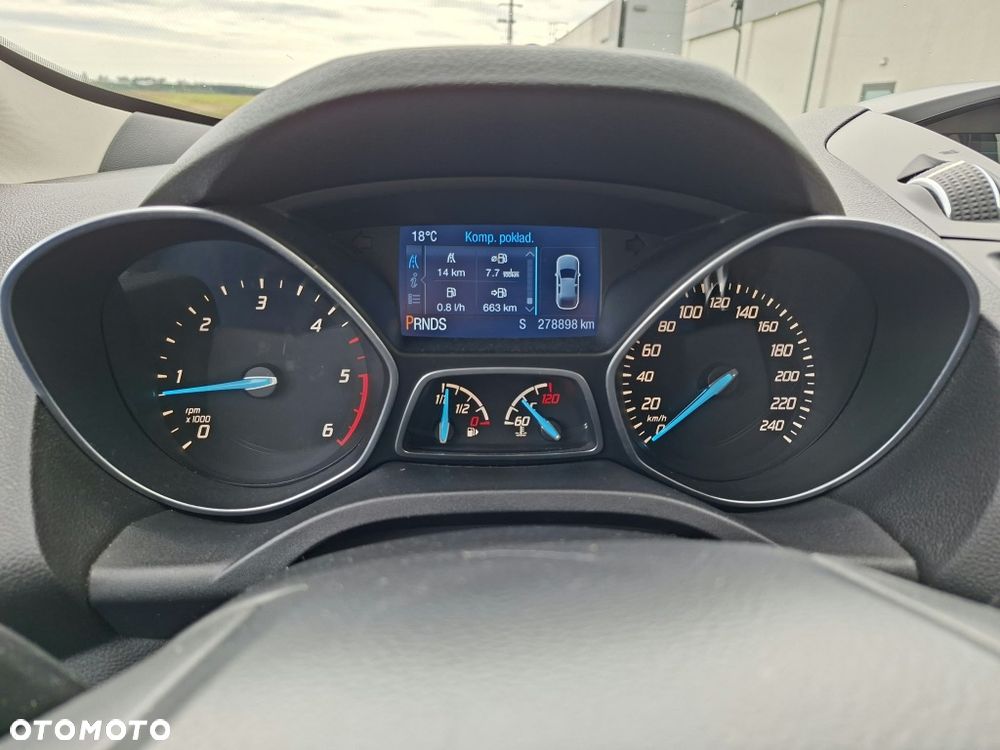 Ford Kuga - 8