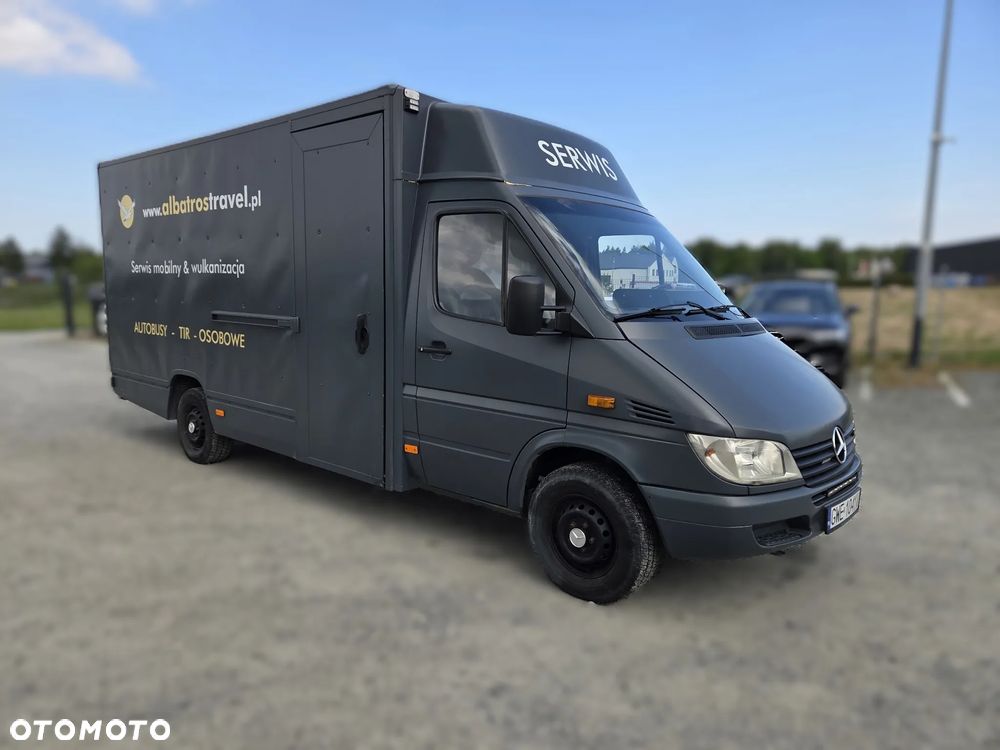 Mercedes-Benz Sprinter - 1