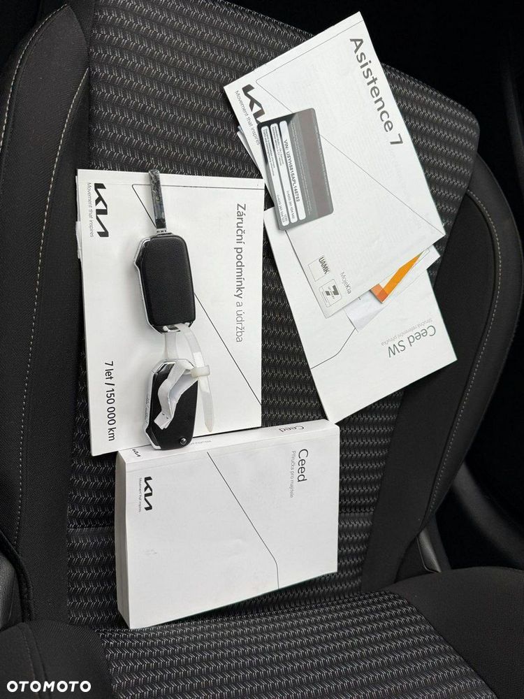 Kia Ceed 1.5 T-GDI Business Line Plus - 30