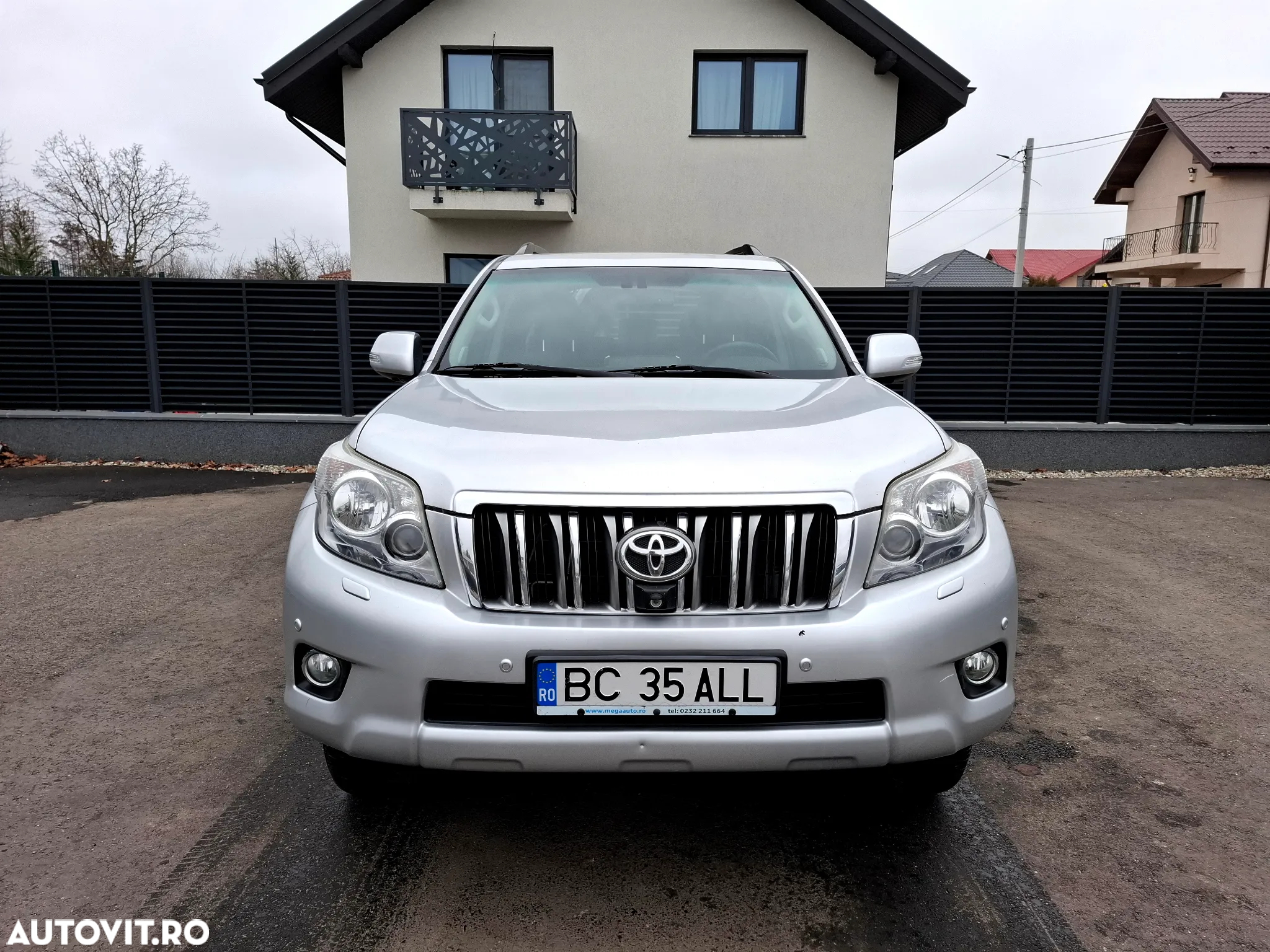 Toyota Land Cruiser 3.0l Turbo D-4D Aut. AVS 7 Locuri Luxury - 13