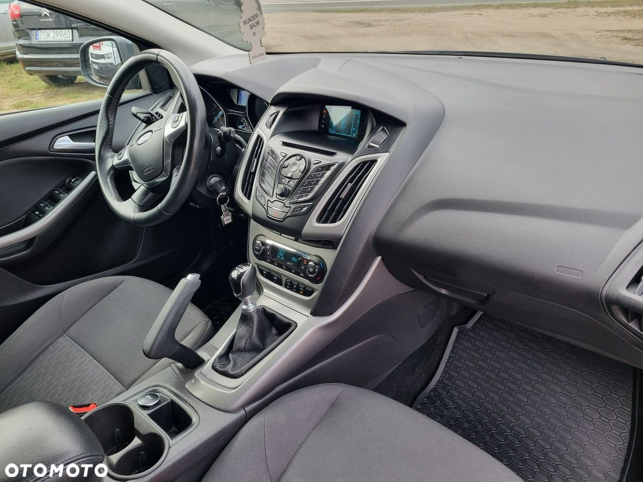 Ford Focus - 24