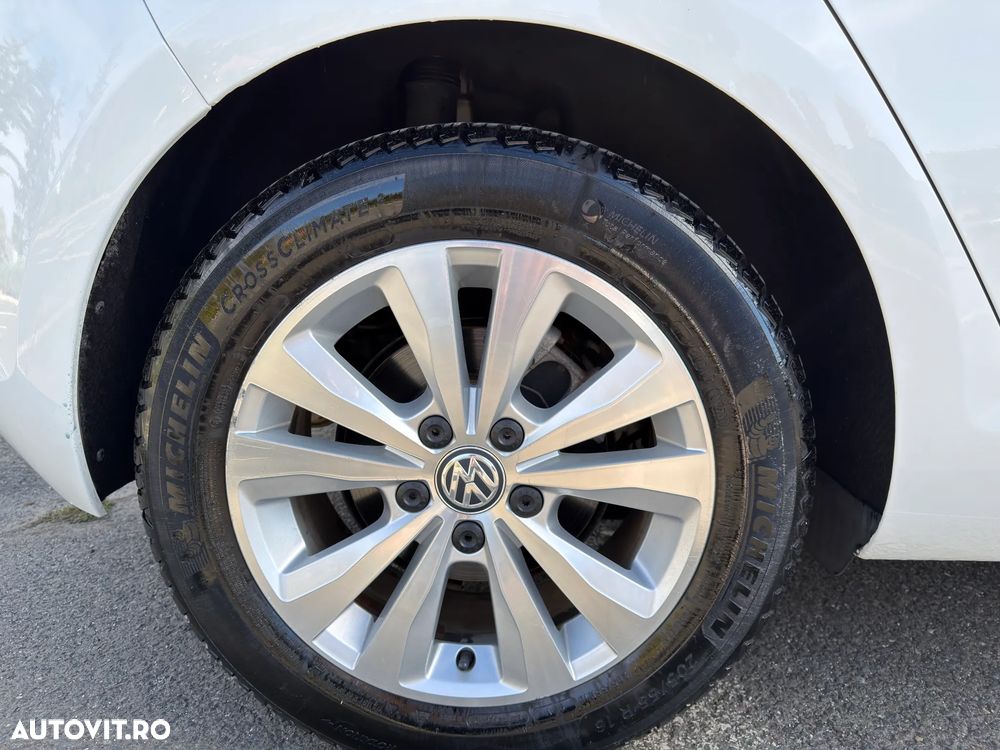Volkswagen Golf - 31