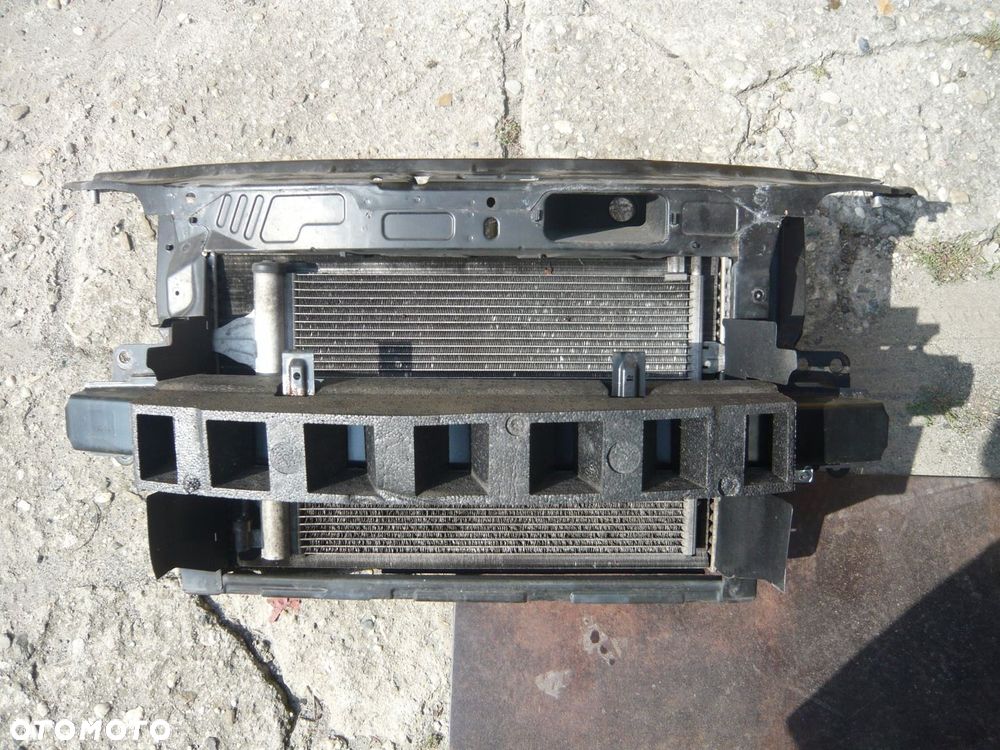 Pas przedni komplet chłodnic wzmocnienie Skoda Fabia 1.2B - 1