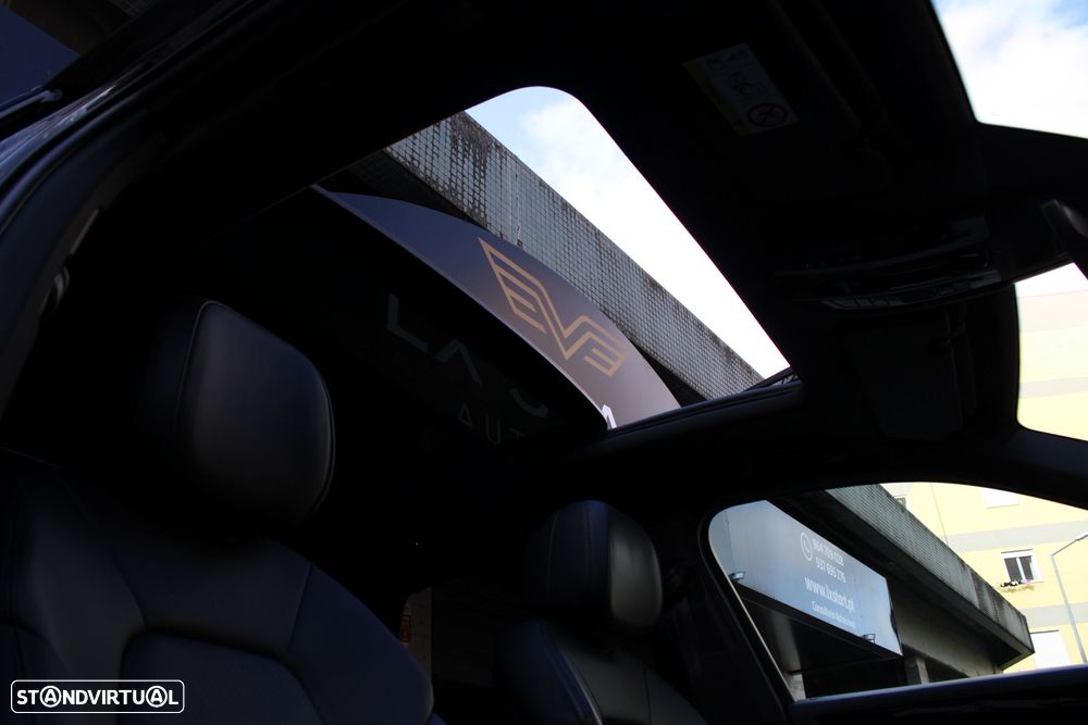 Porsche Cayenne E-Hybrid Tiptronic S Platinum Edition - 30