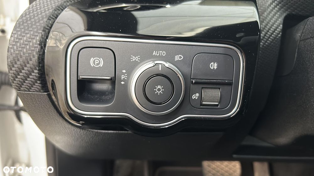 Mercedes-Benz Klasa A 200 7G-DCT - 27