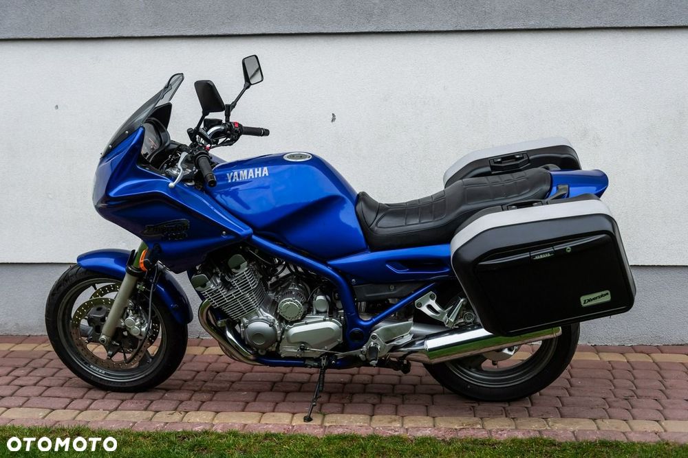 Yamaha XJ - 9