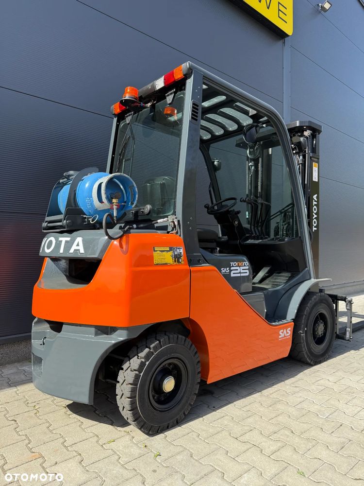 Toyota 02-8FGF25 - 6