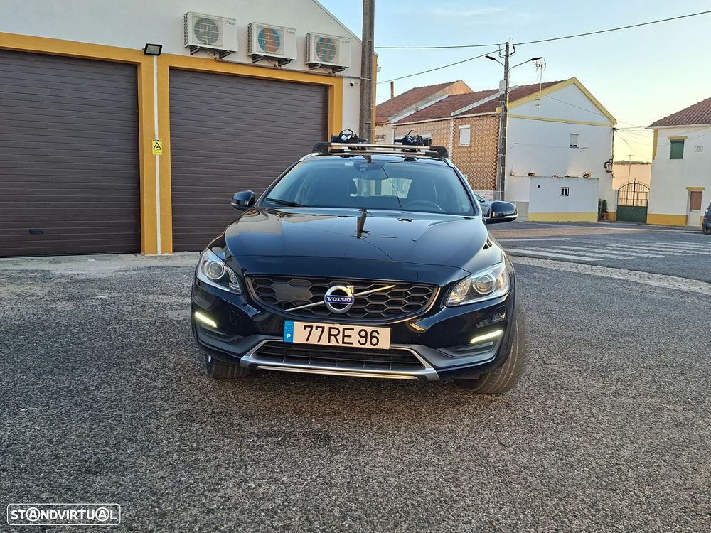 Volvo V60 Cross Country - 8