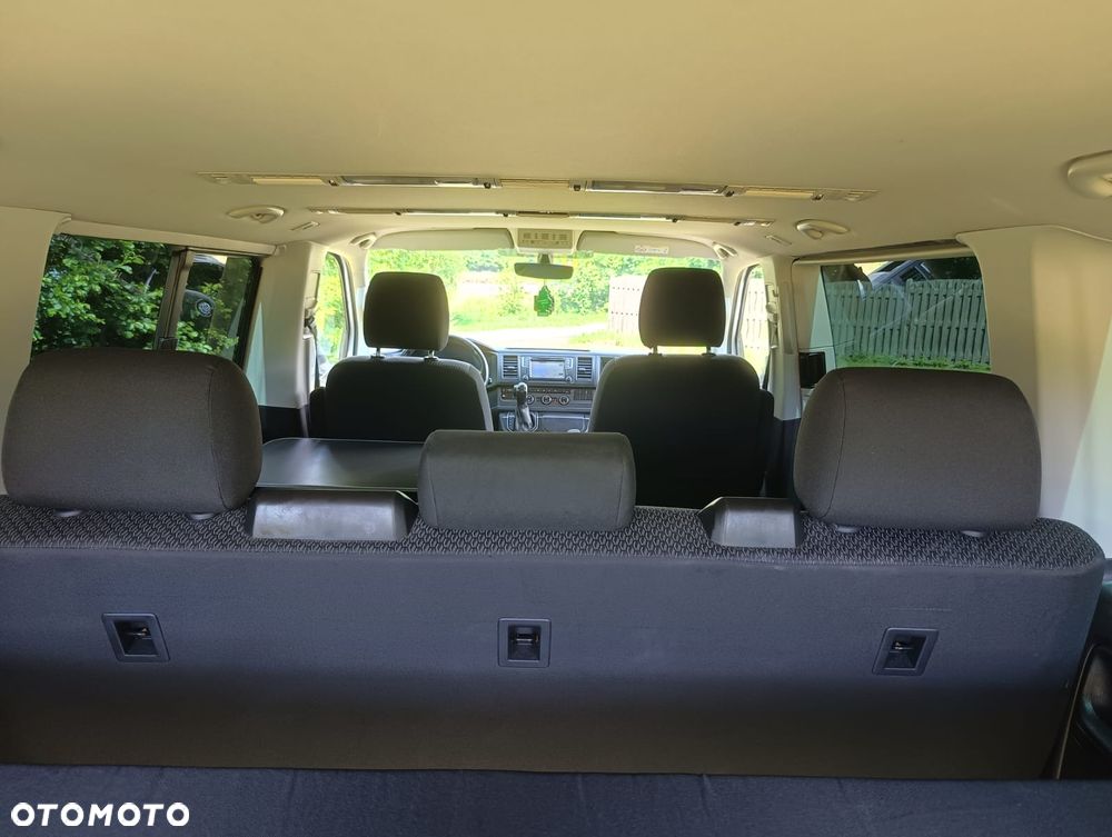 Volkswagen Multivan - 30