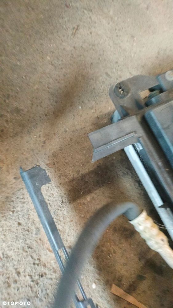 BERLINGO PARTNER II LIFT 02R- HDI PAS PRZEDNI WENTYLATOR - 9