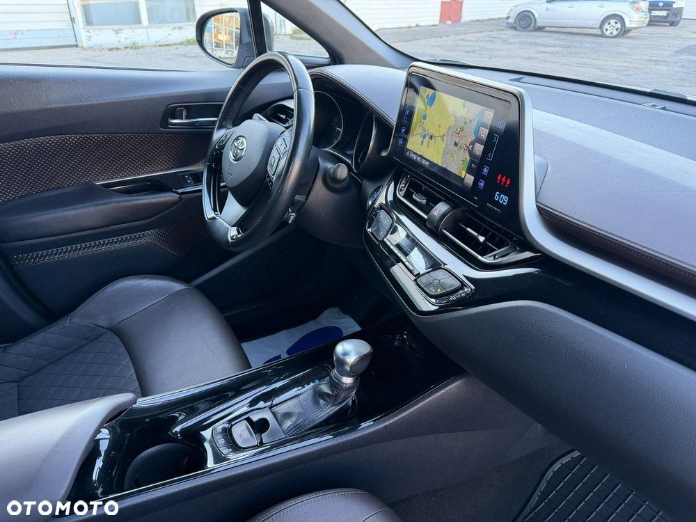 Toyota C-HR - 36