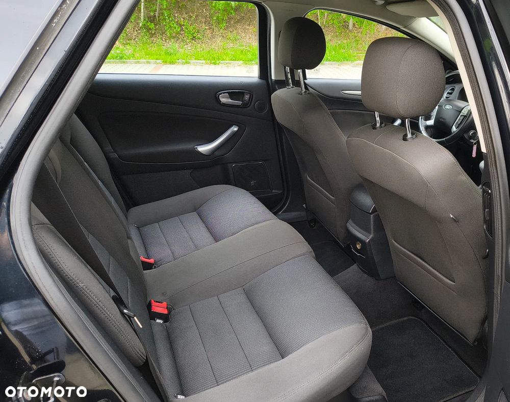 Ford Mondeo - 14