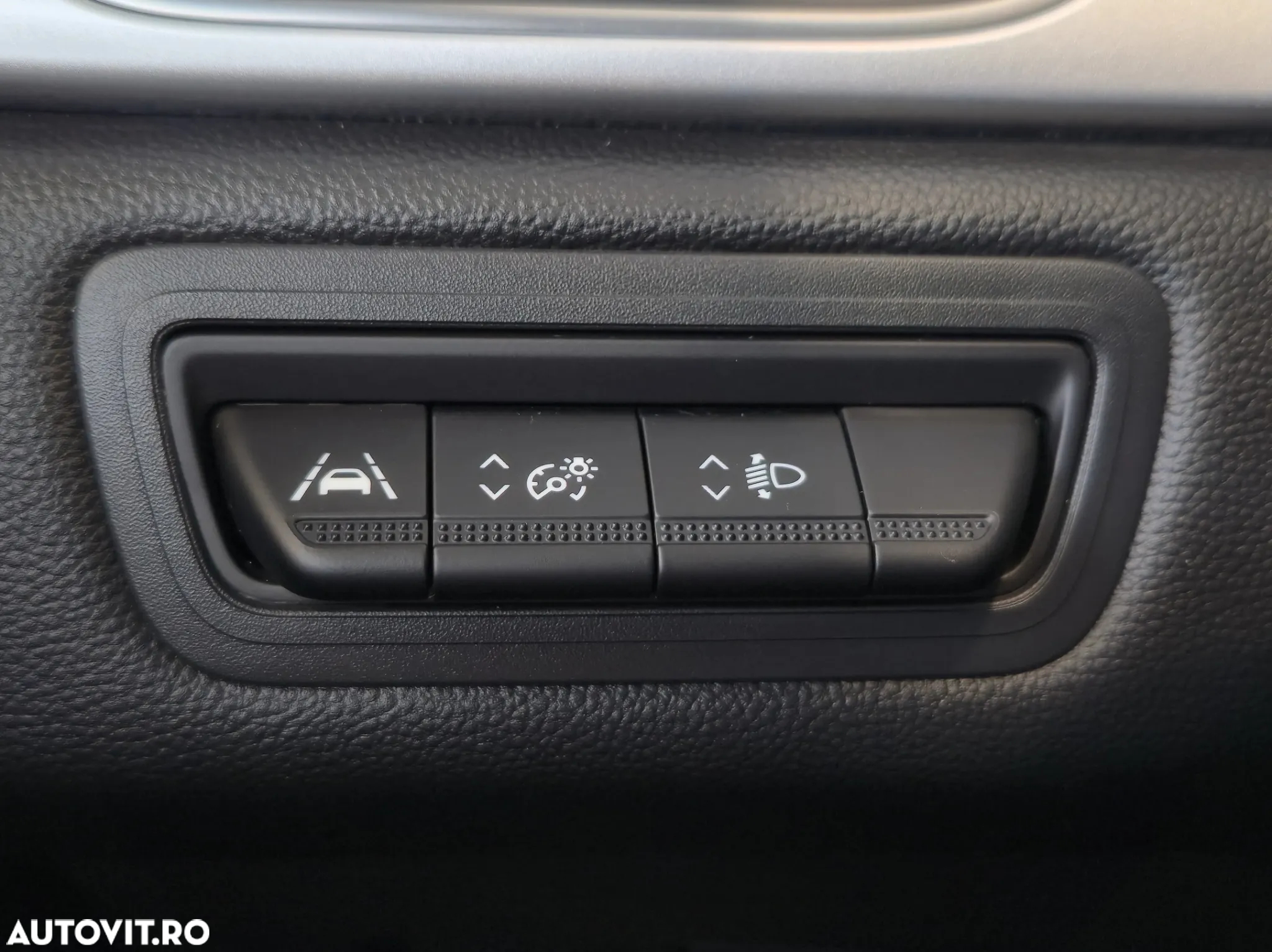 Renault Captur TCe 140 EDC Intense - 13