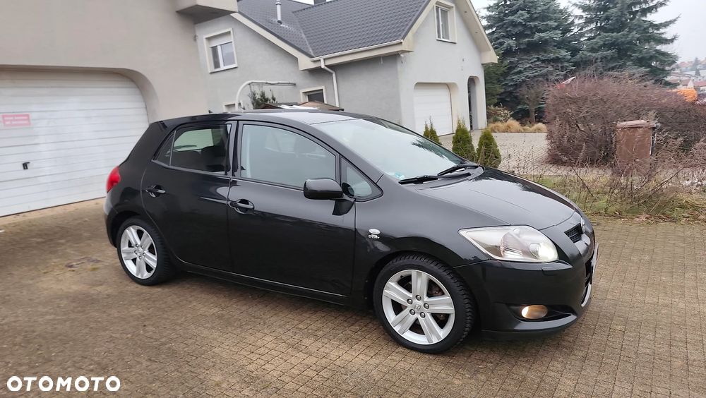 Toyota Auris 2.2 D-4D D-CAT - 40