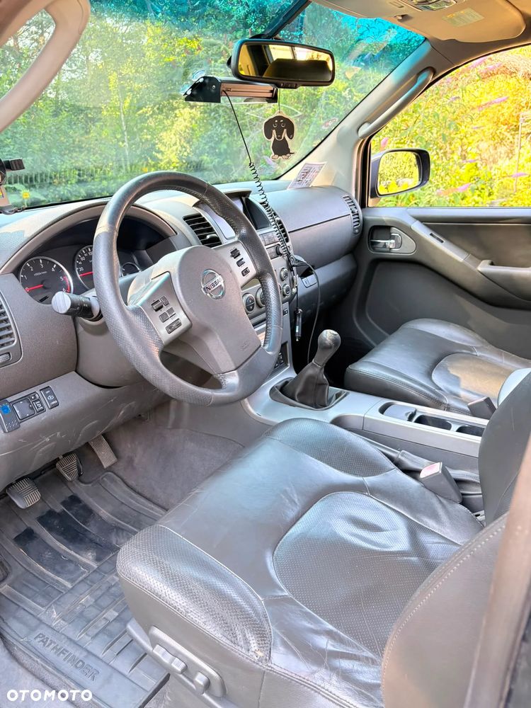 Nissan Pathfinder 2.5 DCi Elegance + - 13
