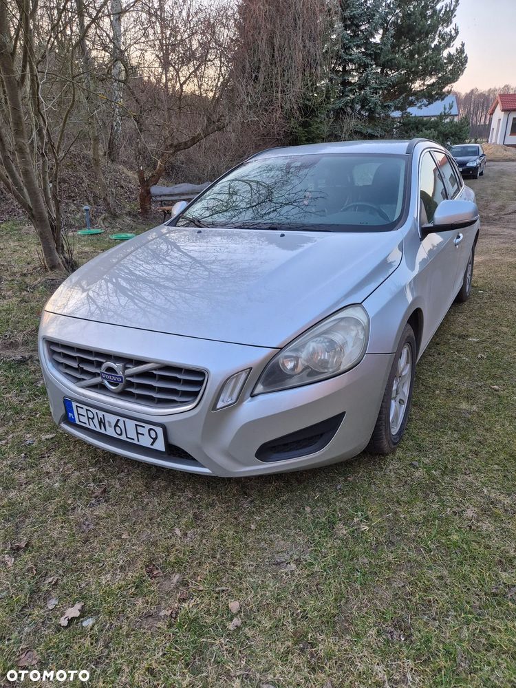 Volvo V60 D3 Momentum - 1