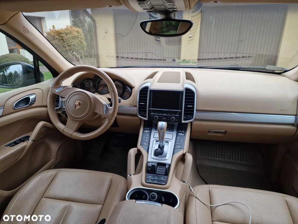 Porsche Cayenne Tiptronic S - 9