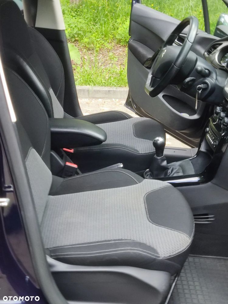 Citroën C3 Pure Tech (VTi) 82 Exclusive - 13