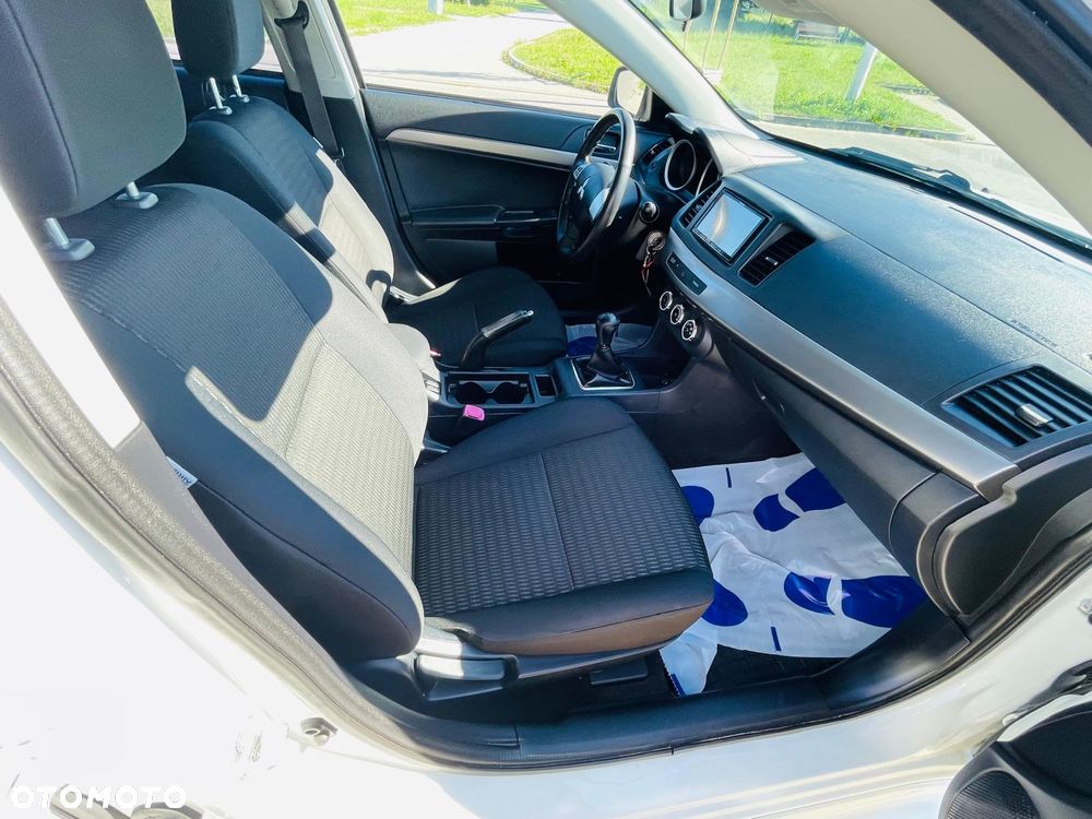 Mitsubishi Lancer 1.6 ClearTec Invite - 15