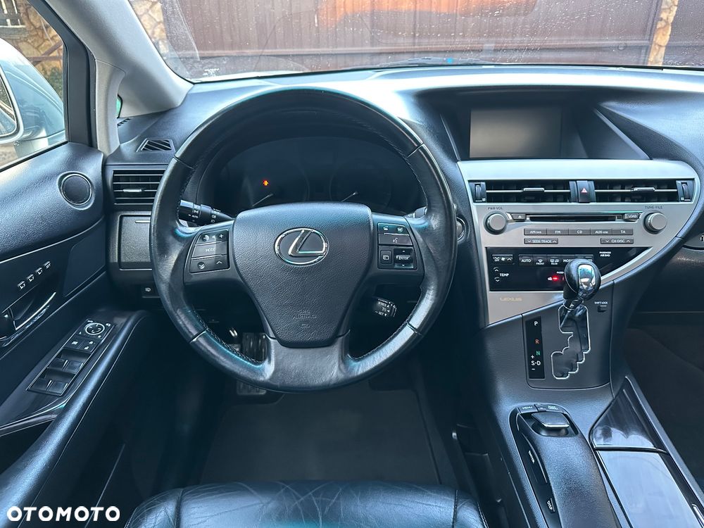 Lexus RX - 21