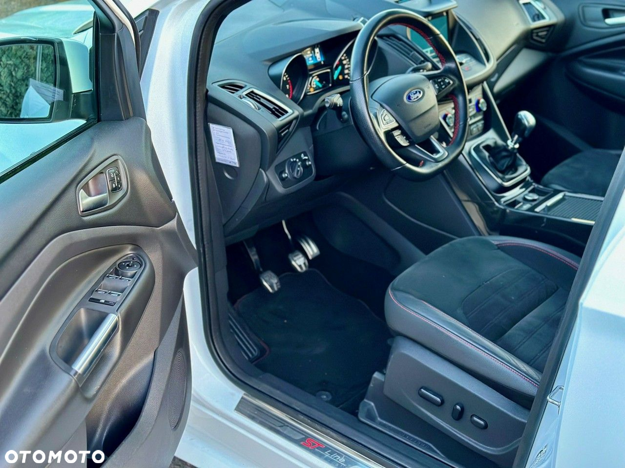 Ford Kuga - 5