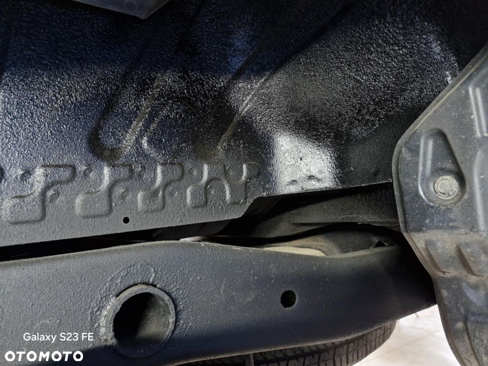 Mitsubishi Pajero Sport - 33