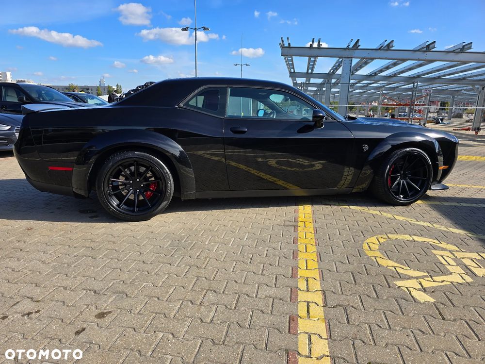 Dodge Challenger 6.2 Hellcat Widebody - 11
