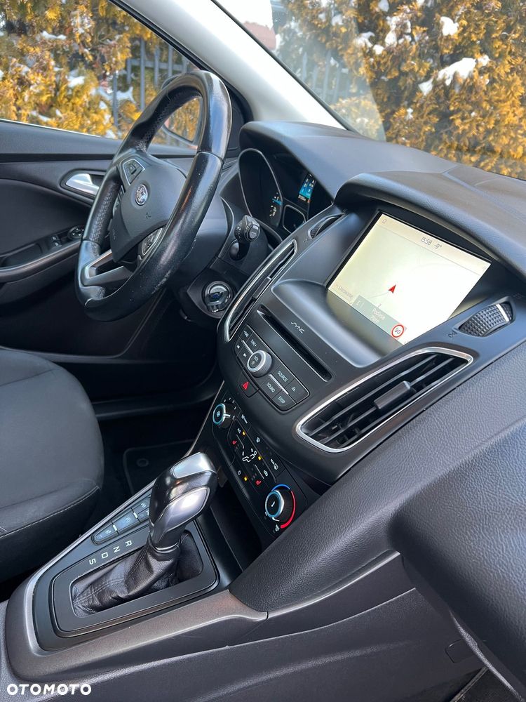 Ford Focus 2.0 EcoBlue STart-Stopp-System ACTIVE - 32