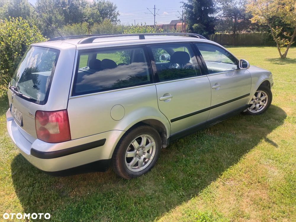 Volkswagen Passat 1.9 TDI - 7