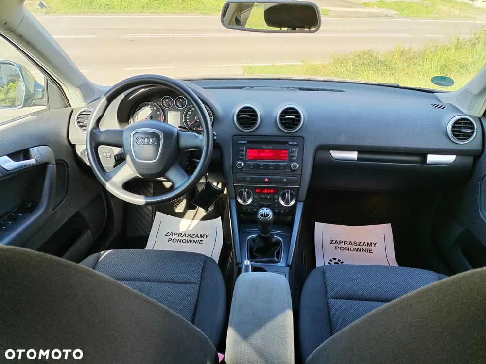 Audi A3 Sportback 1.6 Ambiente - 21