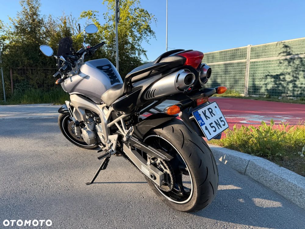 Yamaha FZ6 - 12