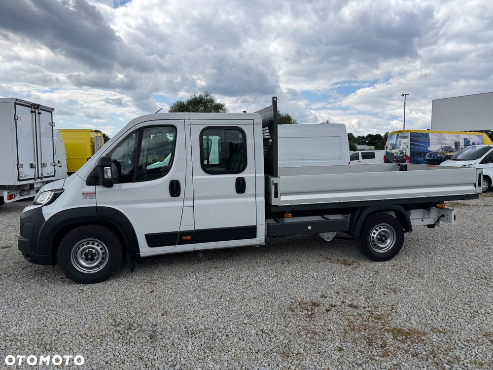 Fiat 2025/Ducato 7 osobowy/skrzynia MAXI/klima/tempomat/hak 3 tony/traction+/full asystenci - 5